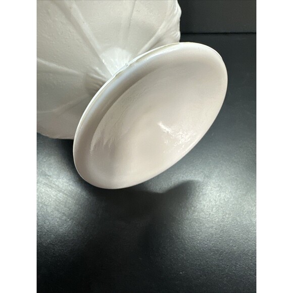Vintage White Milk Glass Large Goblet Candy Dish Rare Pattern - Picture 5 of 5